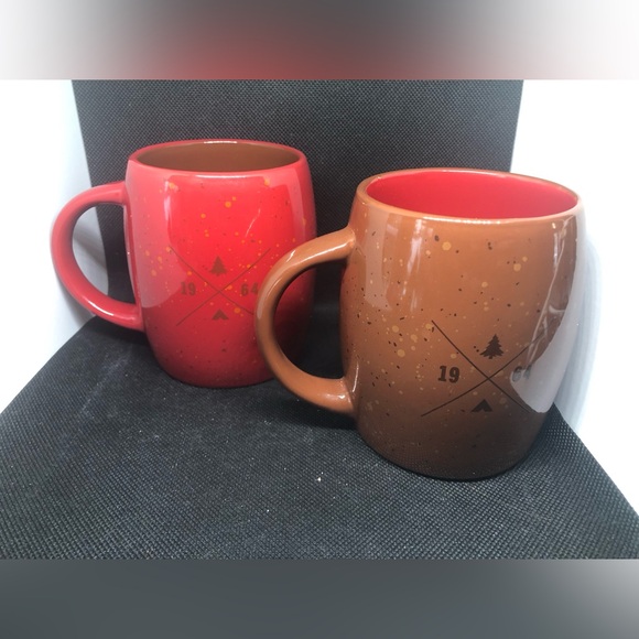 Tim Hortons Beaver and Moose Mug Set - Picture 3 of 6